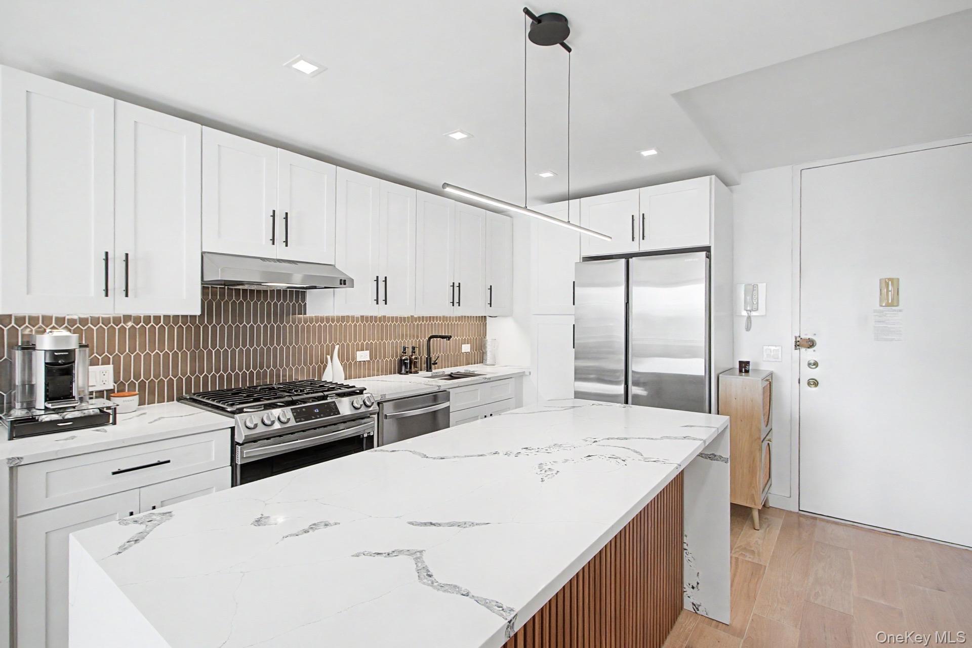 345 E 93rd Street, Unit 23F photo 3