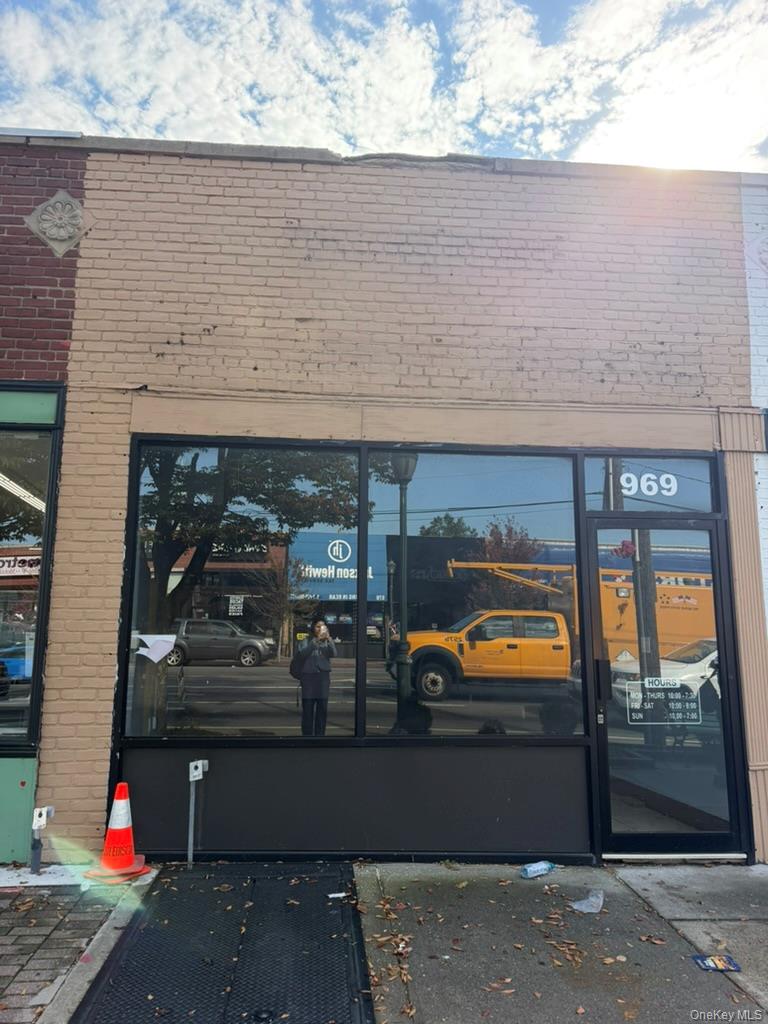 969 Hempstead Turnpike – For Rent