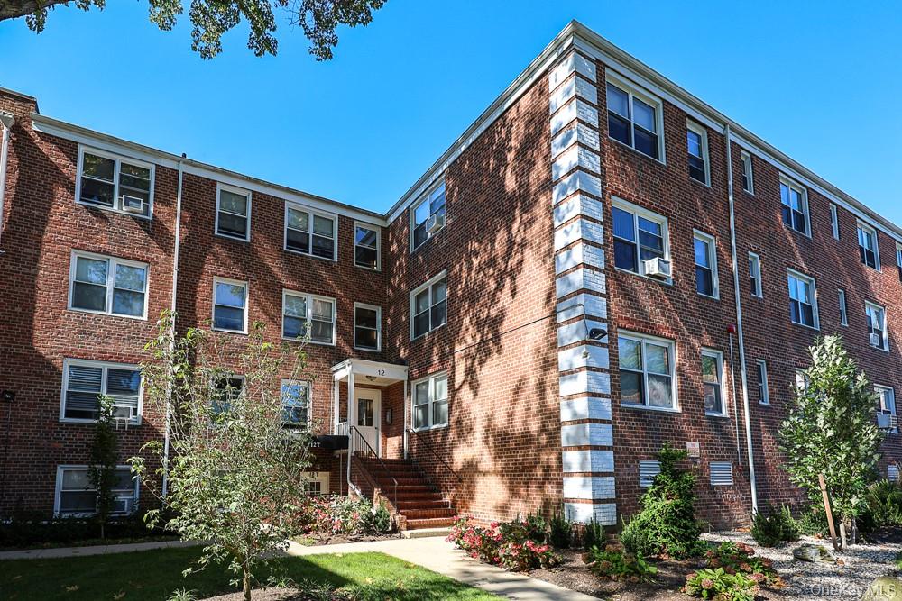12 Edwards Street, Unit 1B photo 3