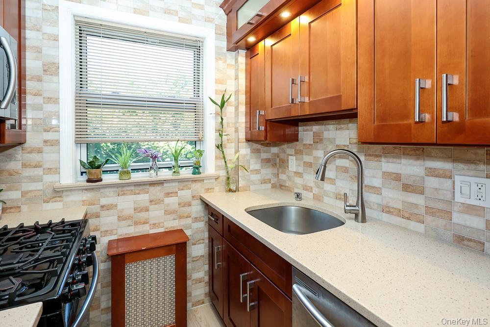 12 Edwards Street, Unit 1B photo 17