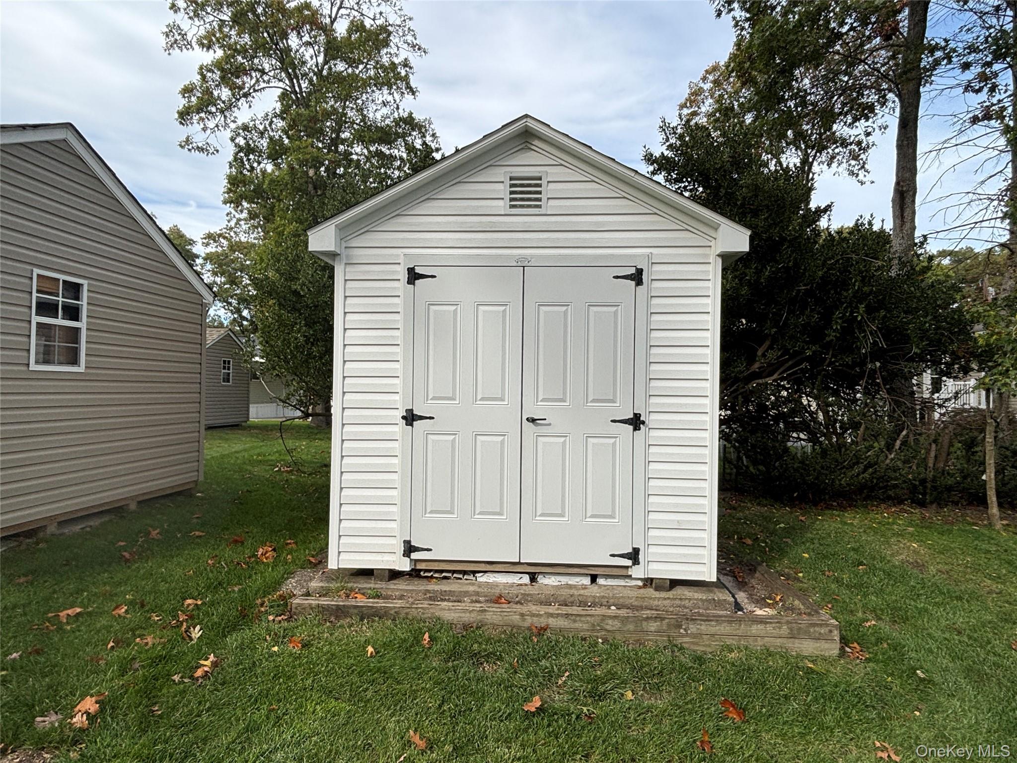 1661 Old Country Road, Unit 366 photo 6
