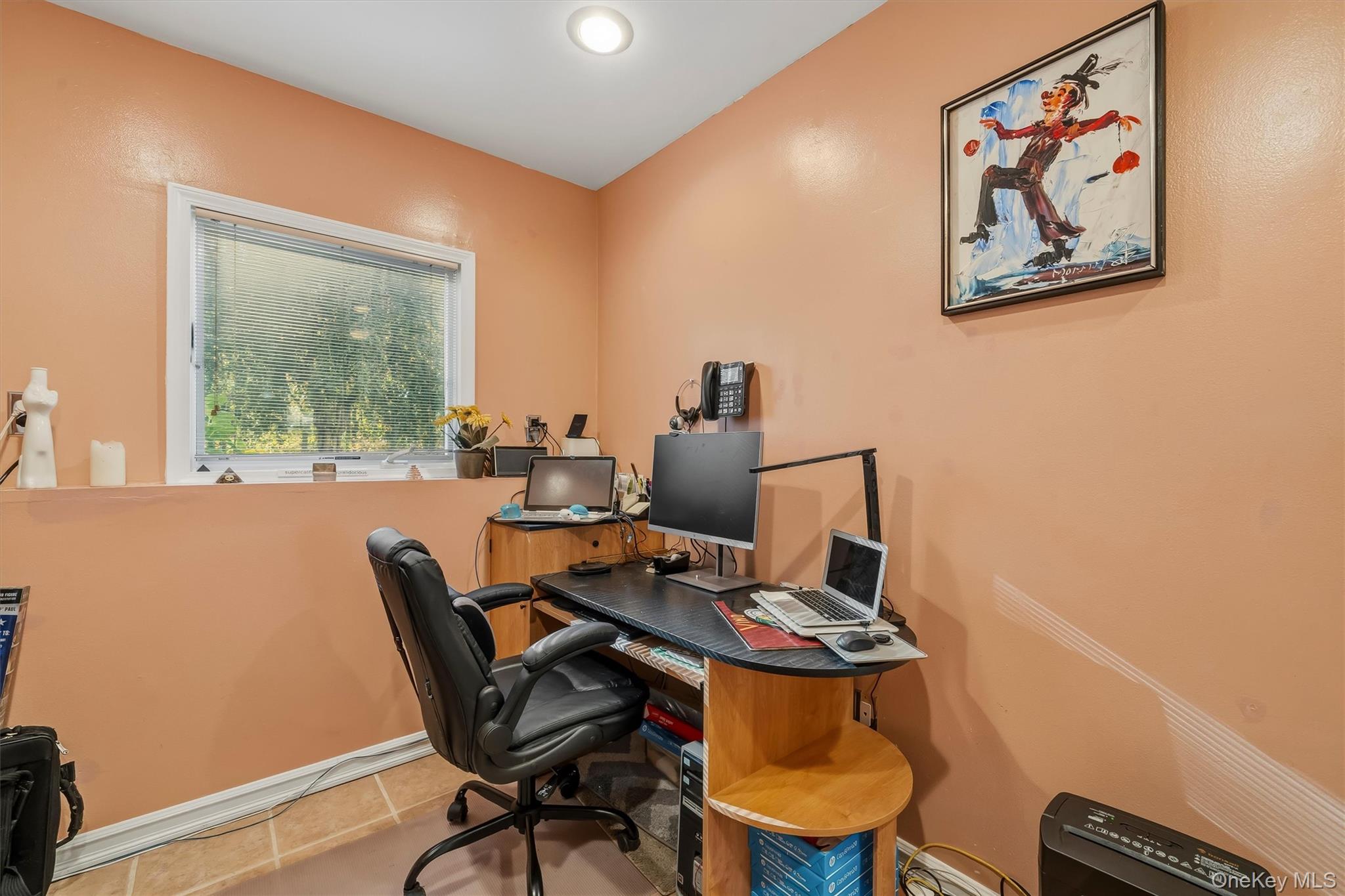 12 Barnett Road W – For Sale photo 20