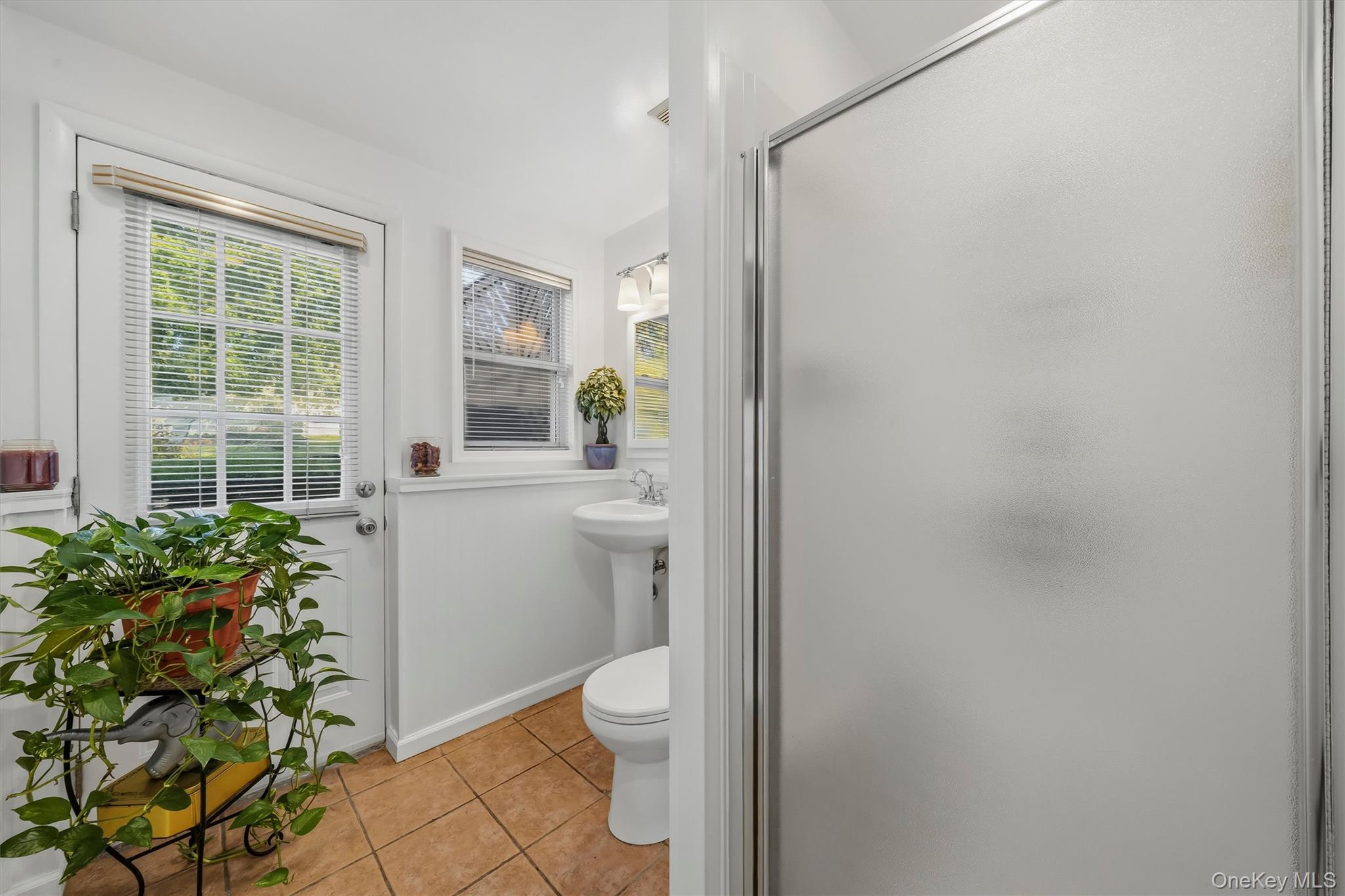 12 Barnett Road W – For Sale photo 21