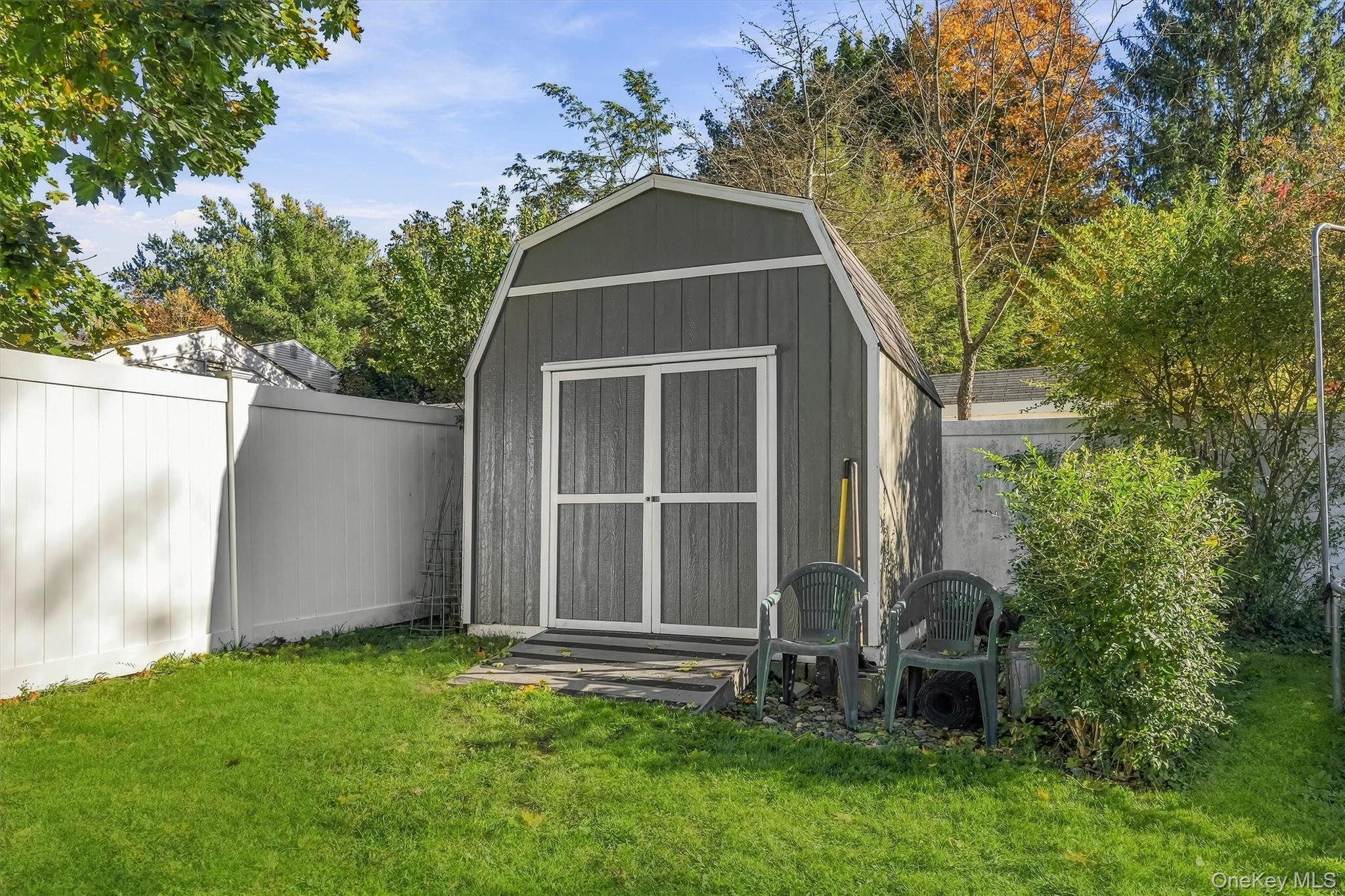 12 Barnett Road W – For Sale photo 28