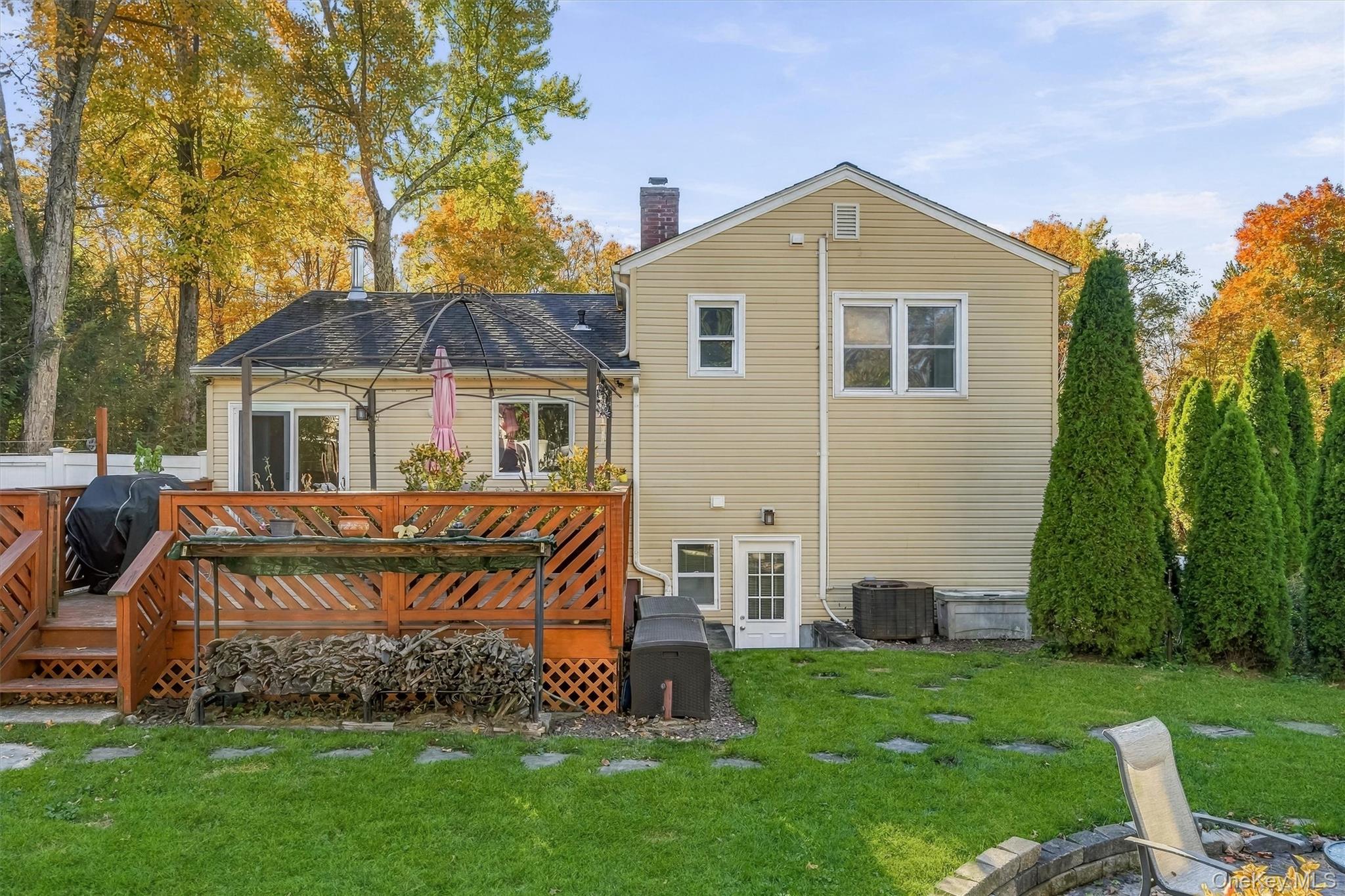 12 Barnett Road W – For Sale photo 26