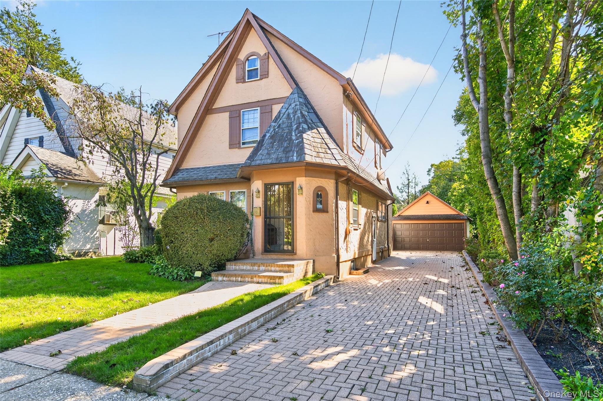 26 Baker Hill Road – For Sale photo 2
