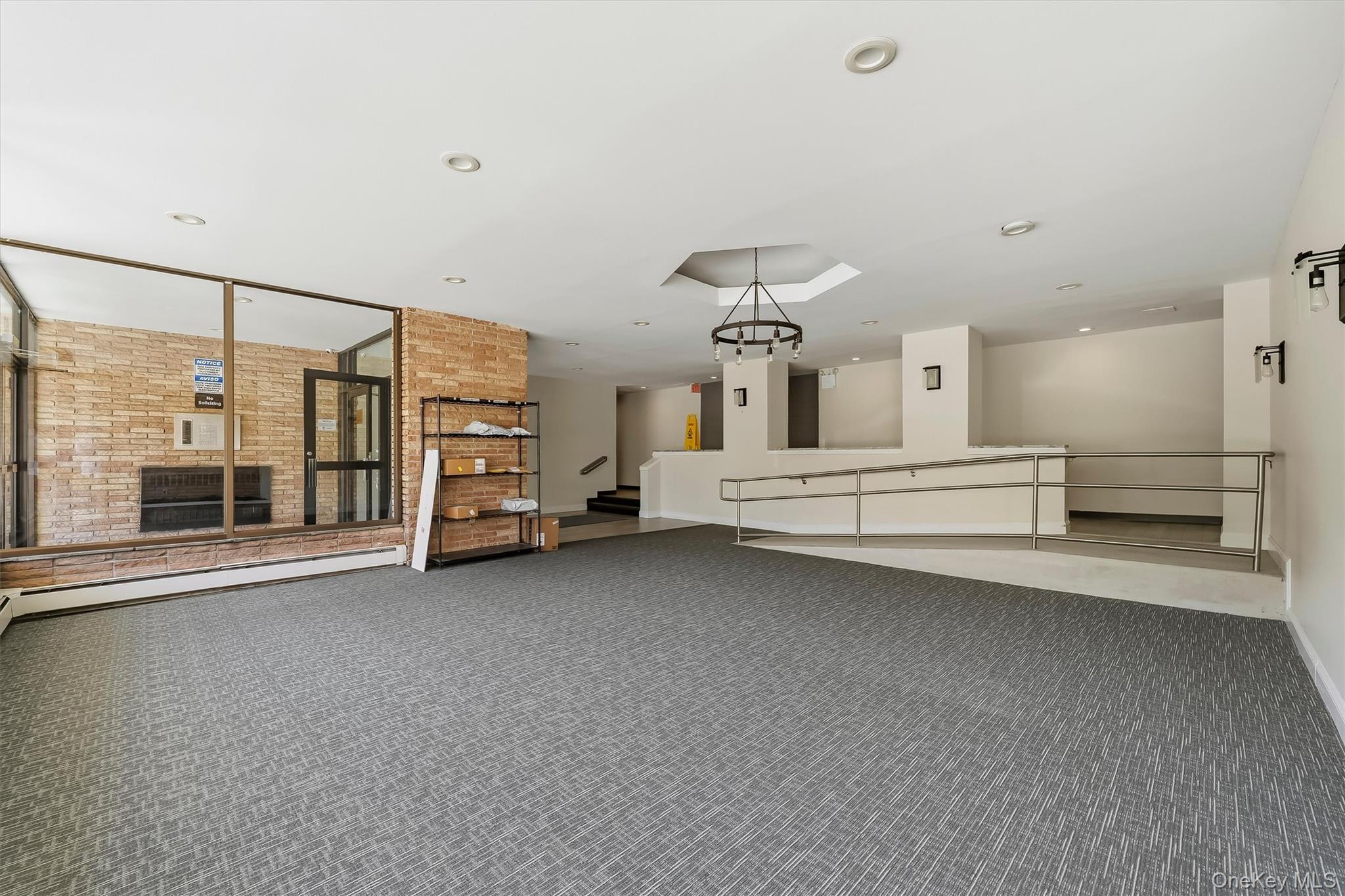 60 Barker Street, Unit 420 photo 4