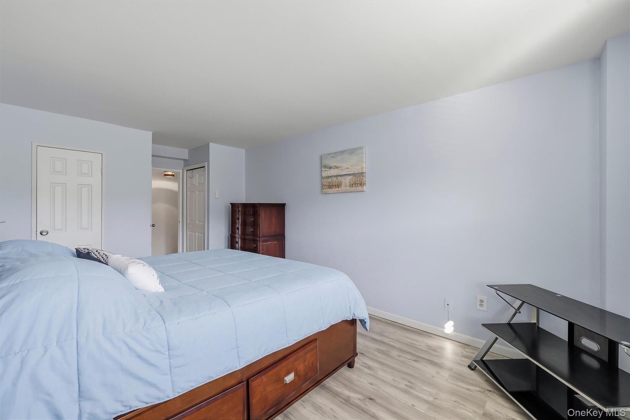 60 Barker Street, Unit 420 photo 23