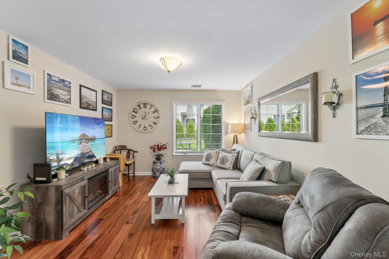 11 Oakmont Lane – For Sale photo 13