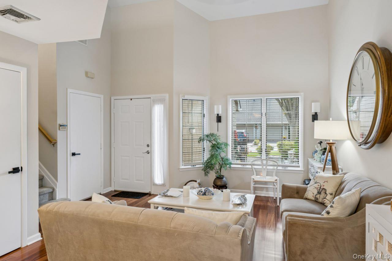 11 Oakmont Lane – For Sale photo 9