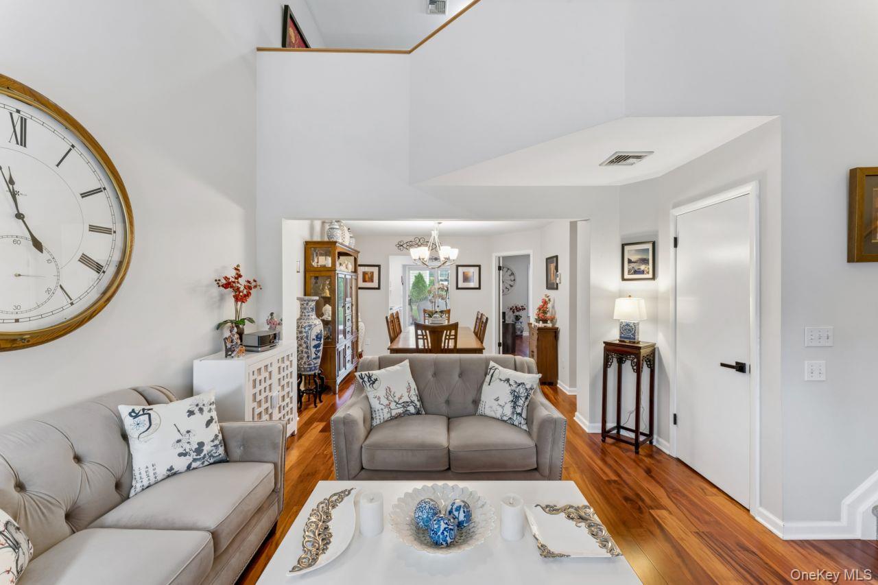11 Oakmont Lane – For Sale photo 6