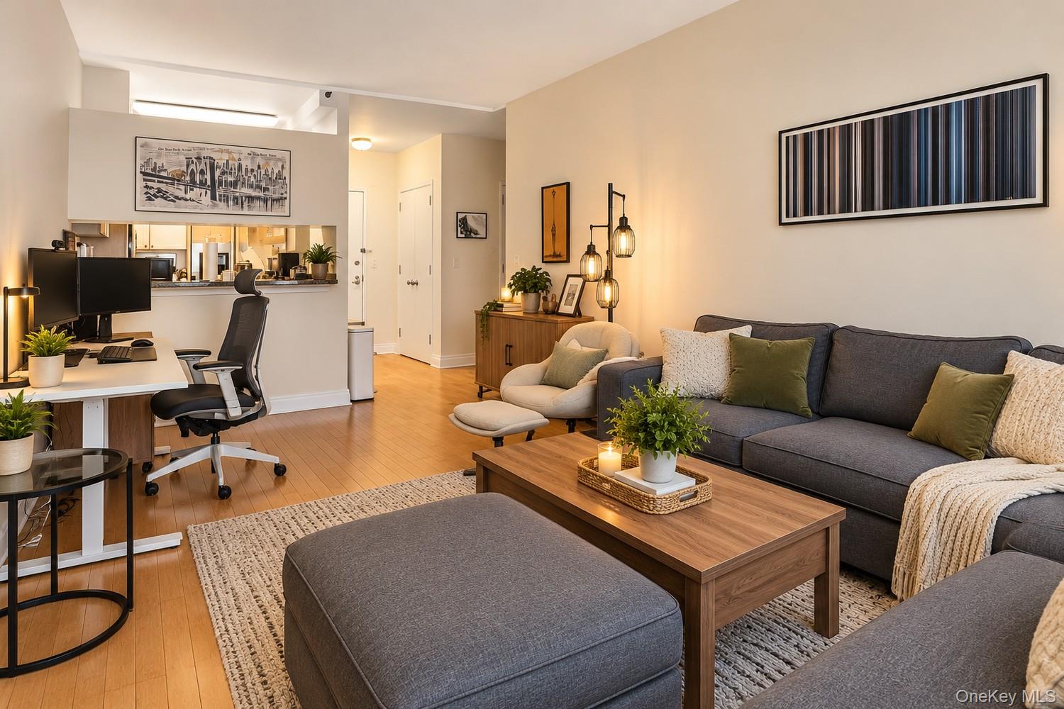 1760 2nd Avenue, Unit 22E