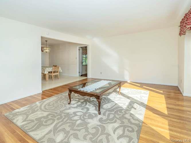 33 Craft Avenue – For Sale photo 4