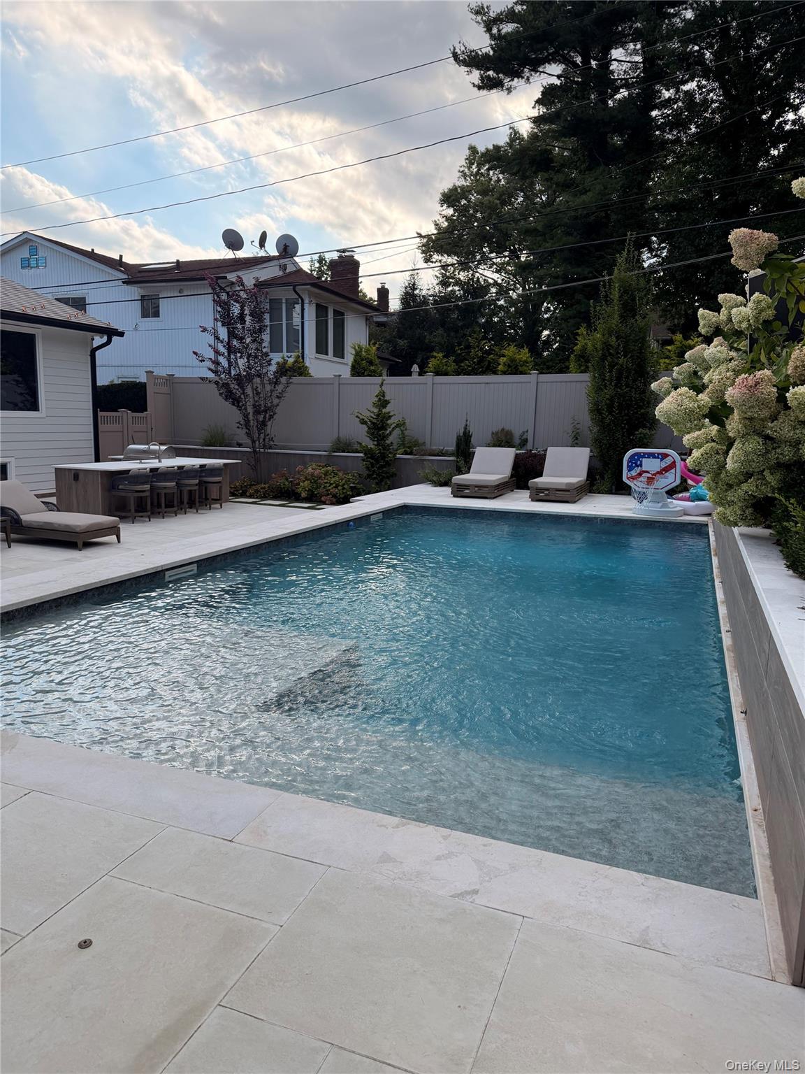 80 Knolls Drive N – For Rent photo 17