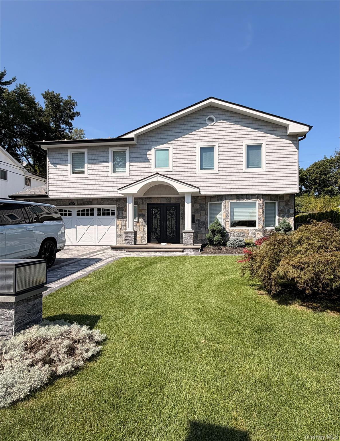 80 Knolls Drive N – For Rent