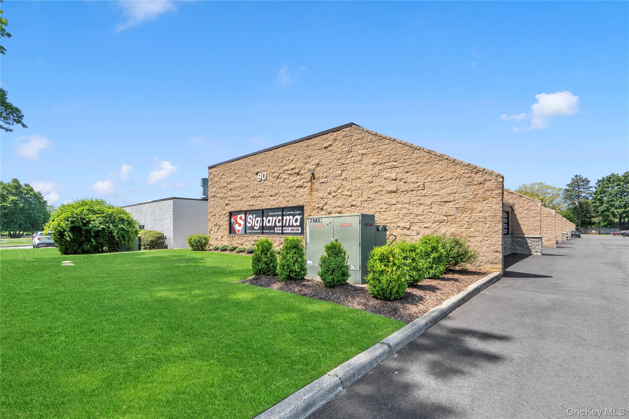 90 Knickerbocker Avenue, Unit A photo 4