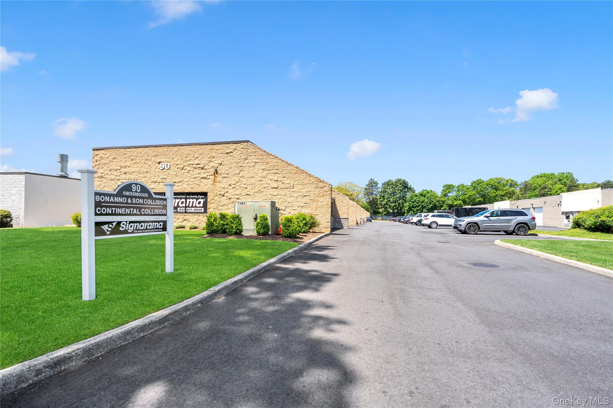 90 Knickerbocker Avenue, Unit A photo 3