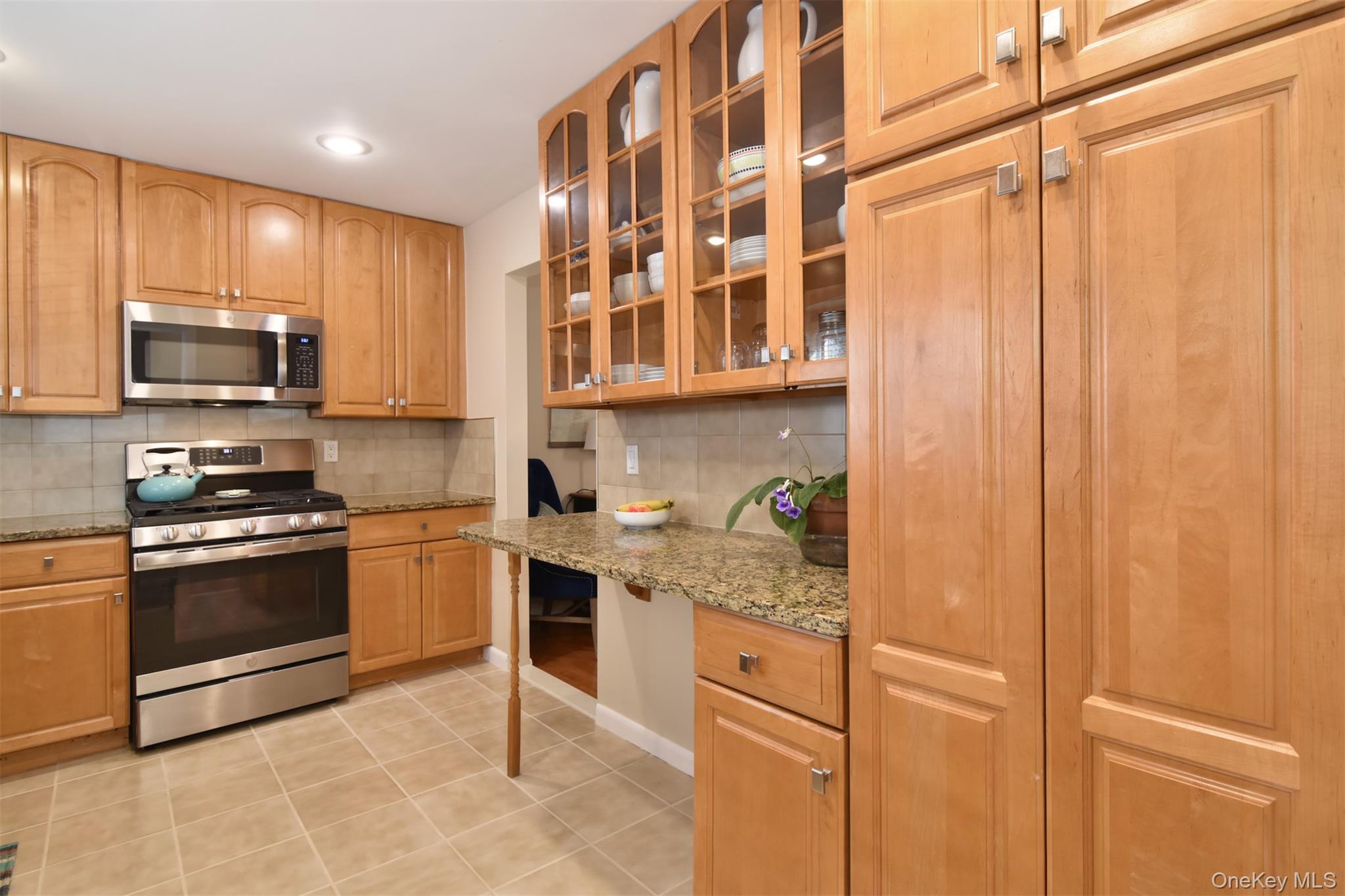 281 Carroll Close, Unit 281 photo 12