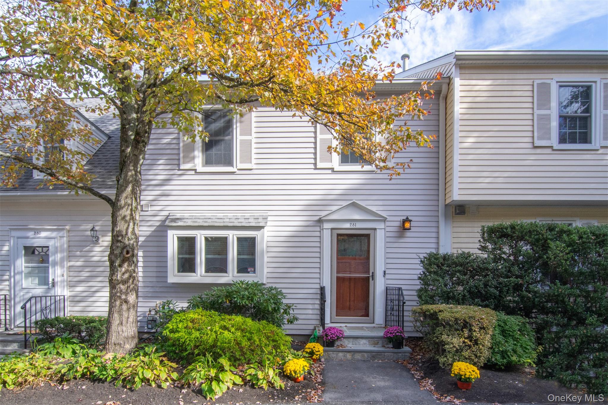 281 Carroll Close, Unit 281 photo 2