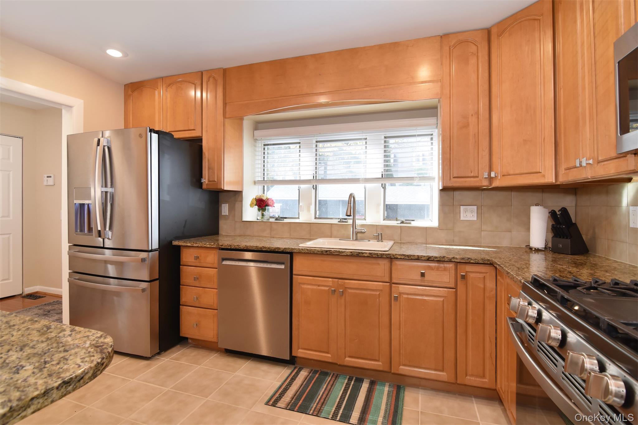 281 Carroll Close, Unit 281 photo 11