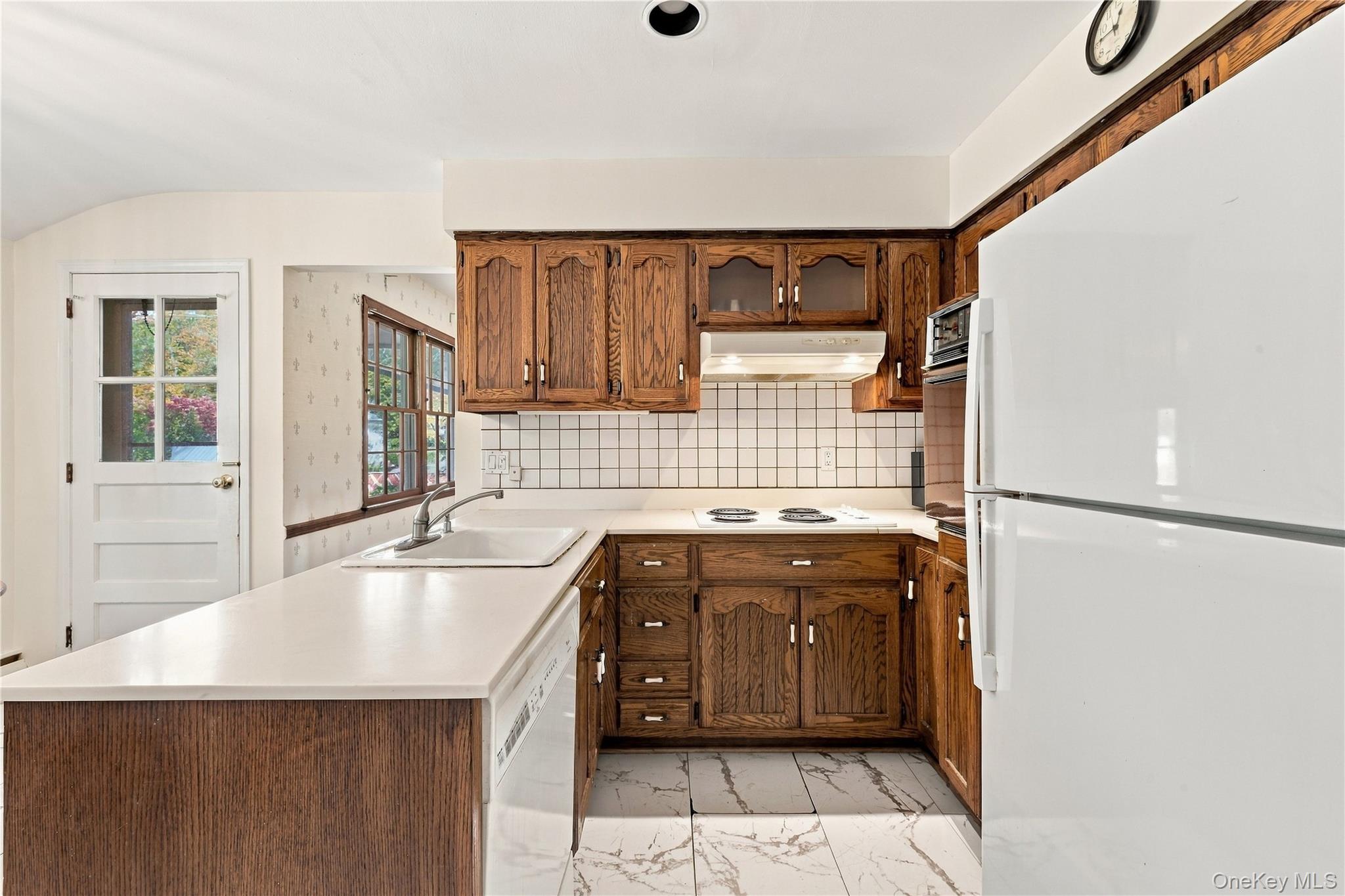 77 Whitson Road – For Sale photo 13