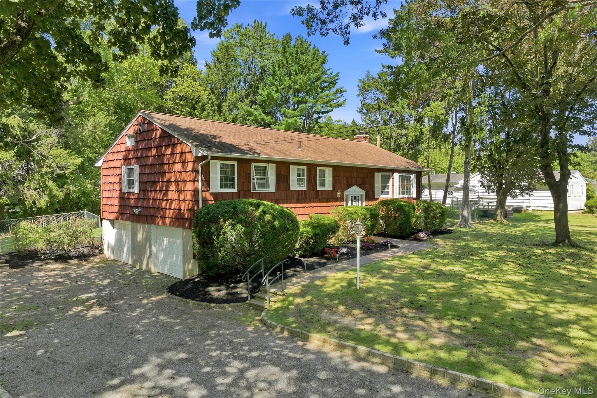 77 Whitson Road – For Sale photo 3
