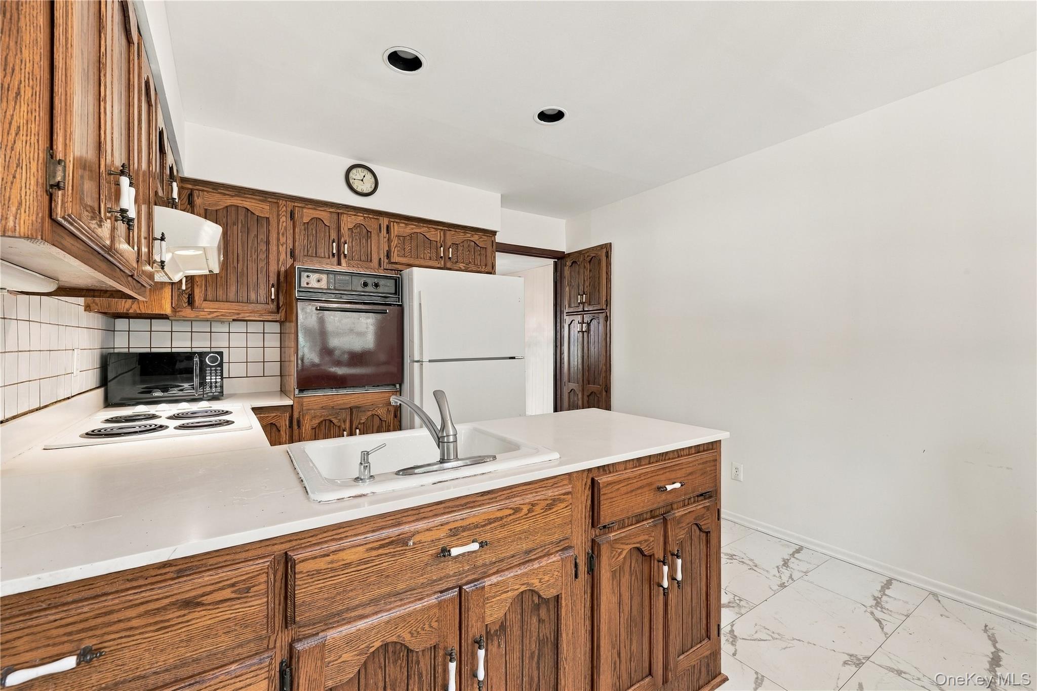 77 Whitson Road – For Sale photo 12