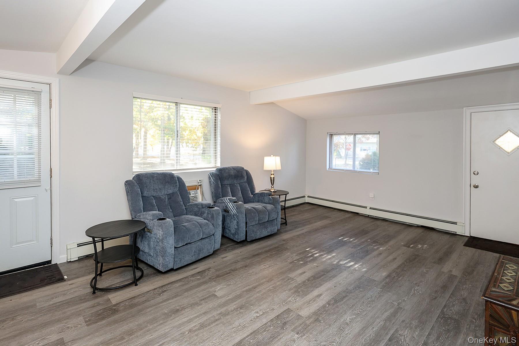 7 Hawthorne Ave – For Sale photo 7