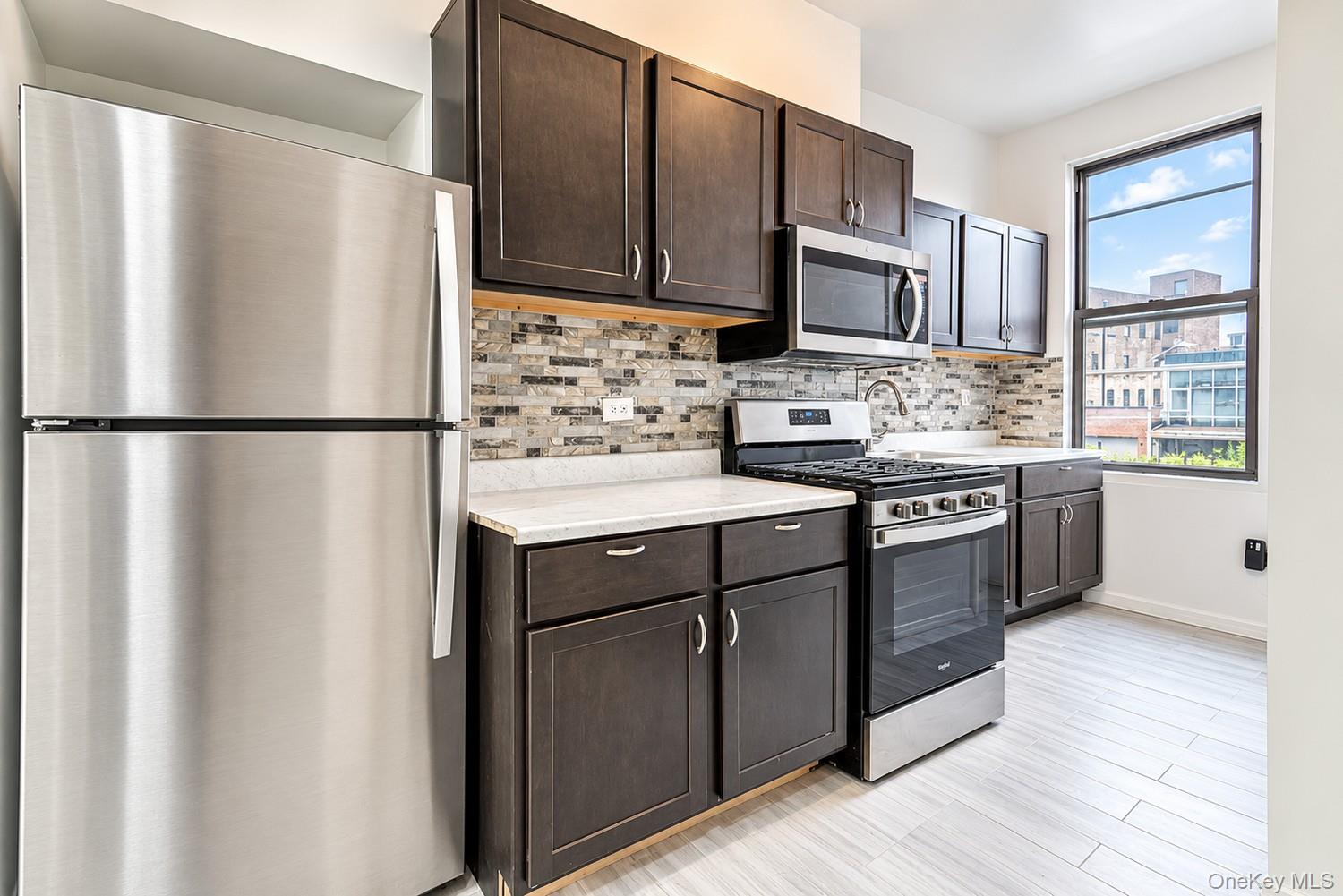 987 Flushing Ave – For Rent photo 3