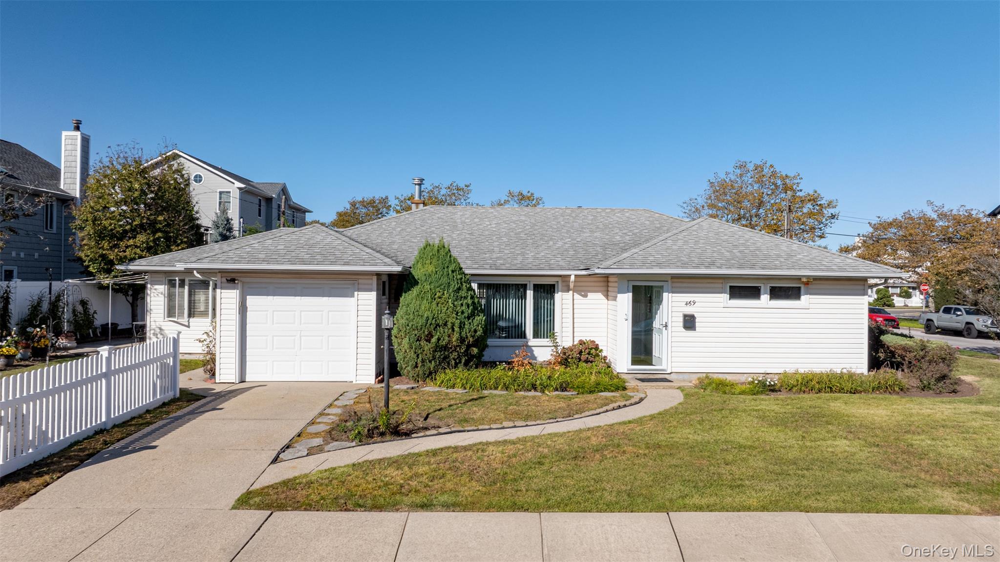 469 E Fulton Street – For Sale