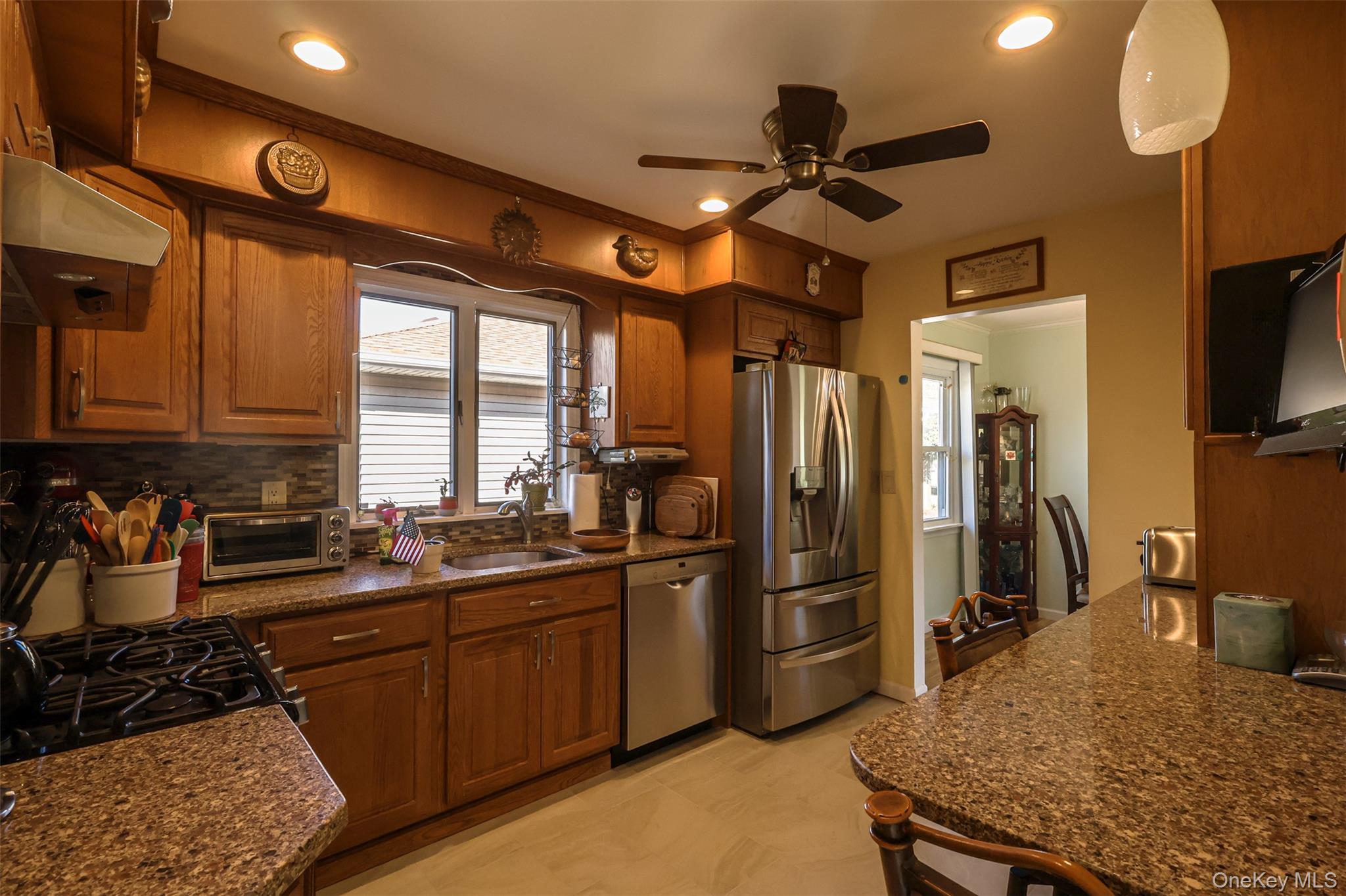 469 E Fulton Street – For Sale photo 9