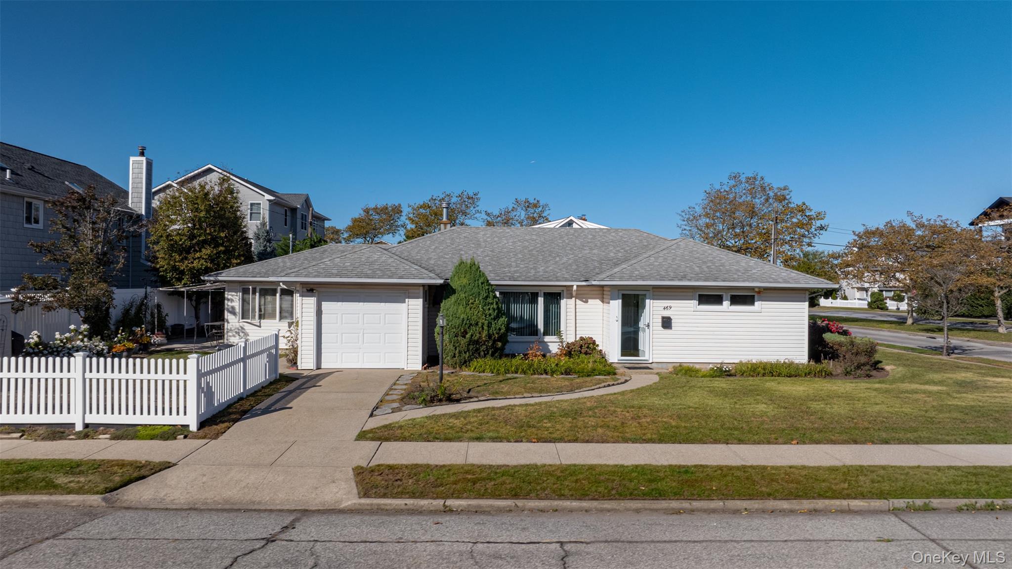 469 E Fulton Street – For Sale photo 3