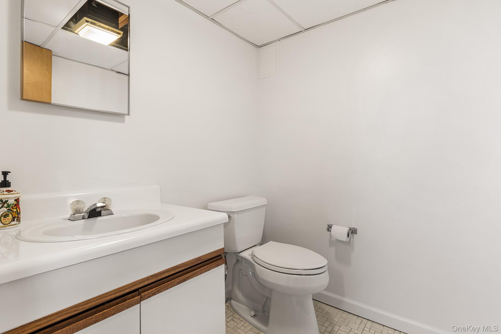 8 Winthrop Drive – For Sale photo 38