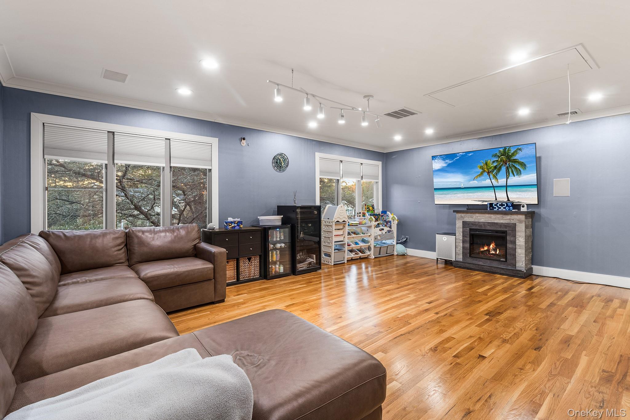 8 Winthrop Drive – For Sale photo 35