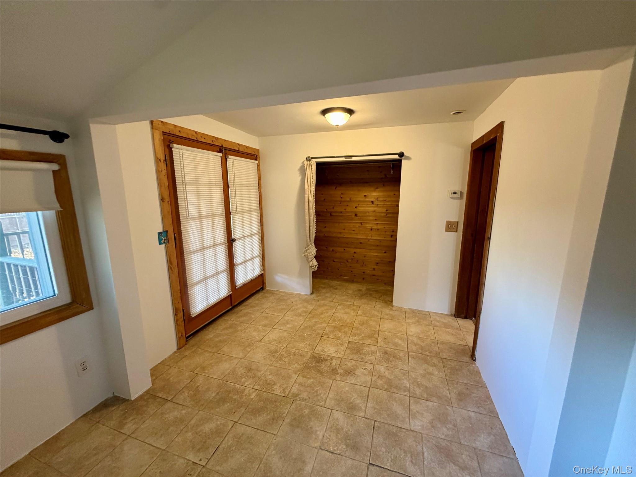 50 Forest Lane – For Rent photo 8