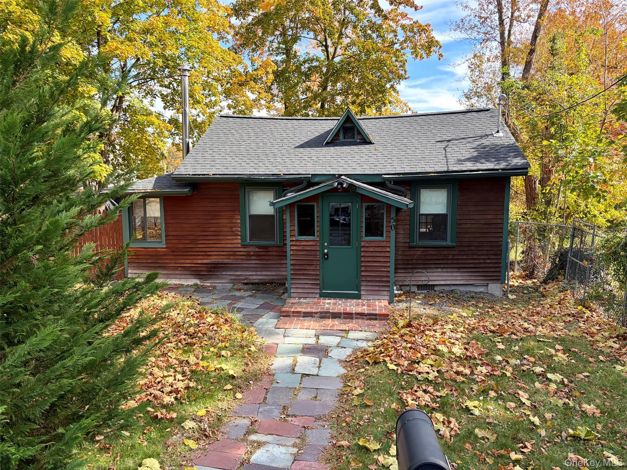 50 Forest Lane – For Rent