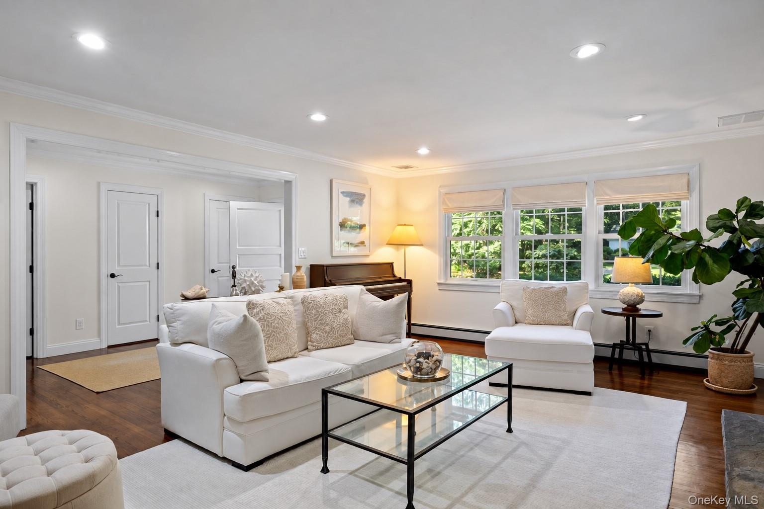 7 Soundview Drive – For Sale photo 9