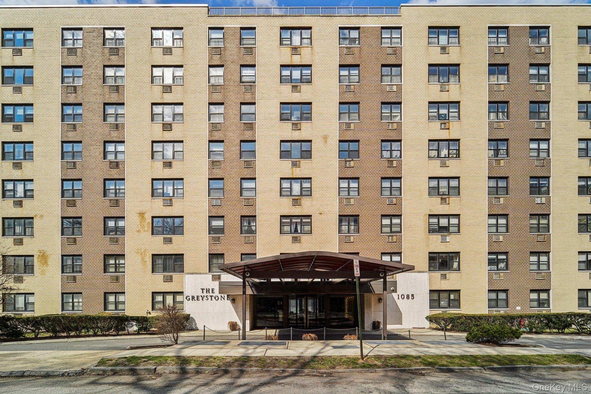 1085 Warburton Avenue, Unit 316 photo 42