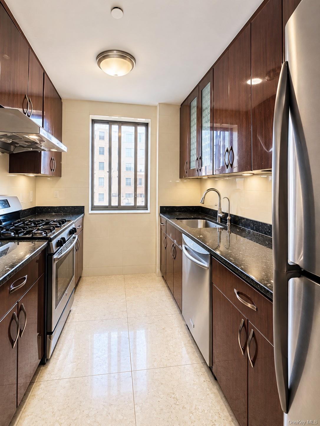 132-26 Avery Avenue, Unit 6A photo 3