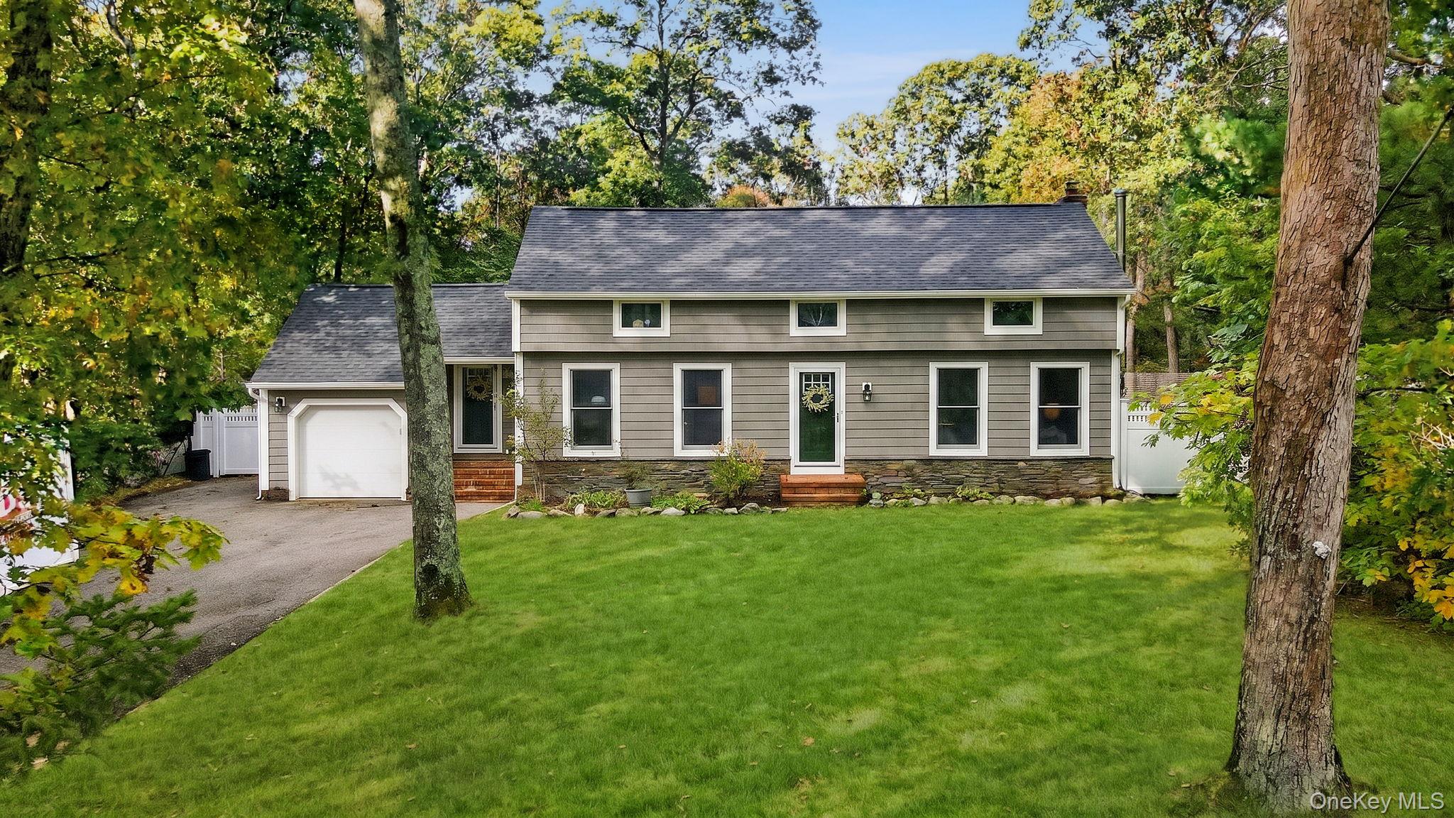 85 Shannon Boulevard – For Sale