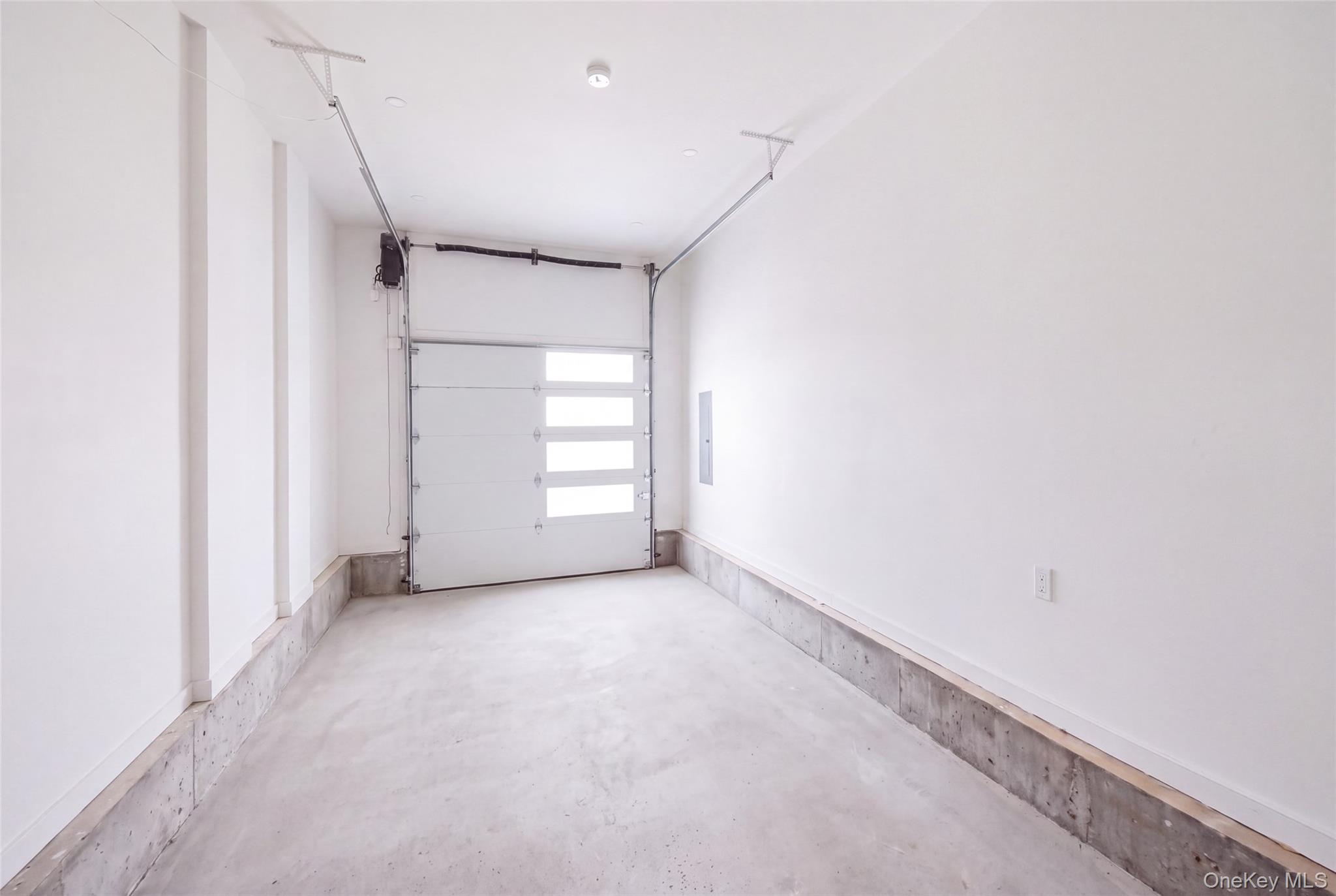 24 Surrey Lane – For Sale photo 24