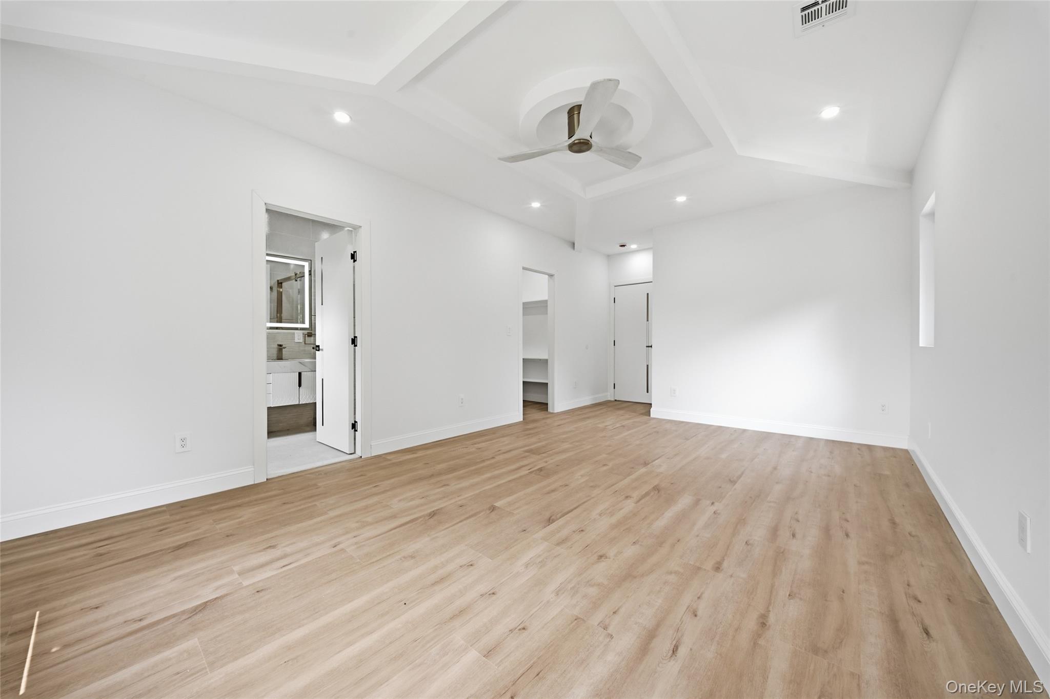 24 Surrey Lane – For Sale photo 15