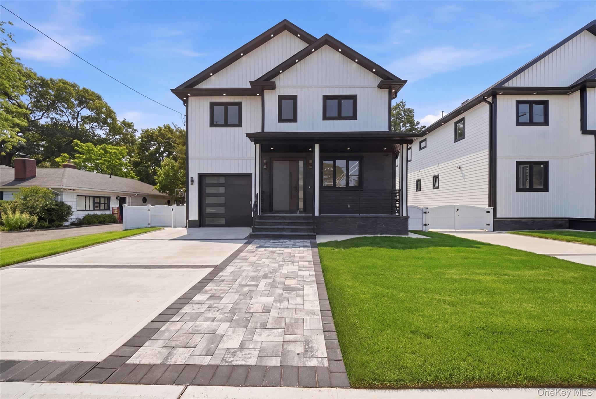 24 Surrey Lane – For Sale