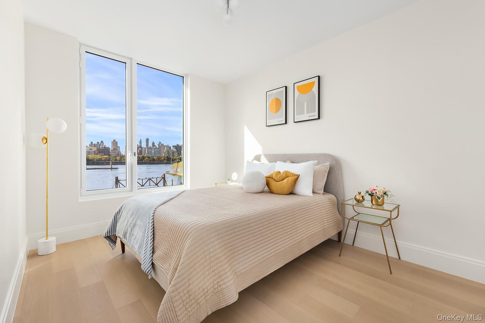 30-55 Vernon Boulevard, Unit 3G