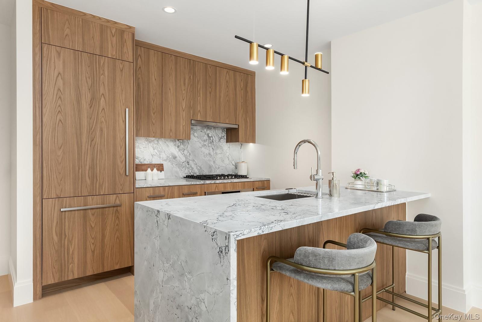 30-55 Vernon Boulevard, Unit 3G photo 3