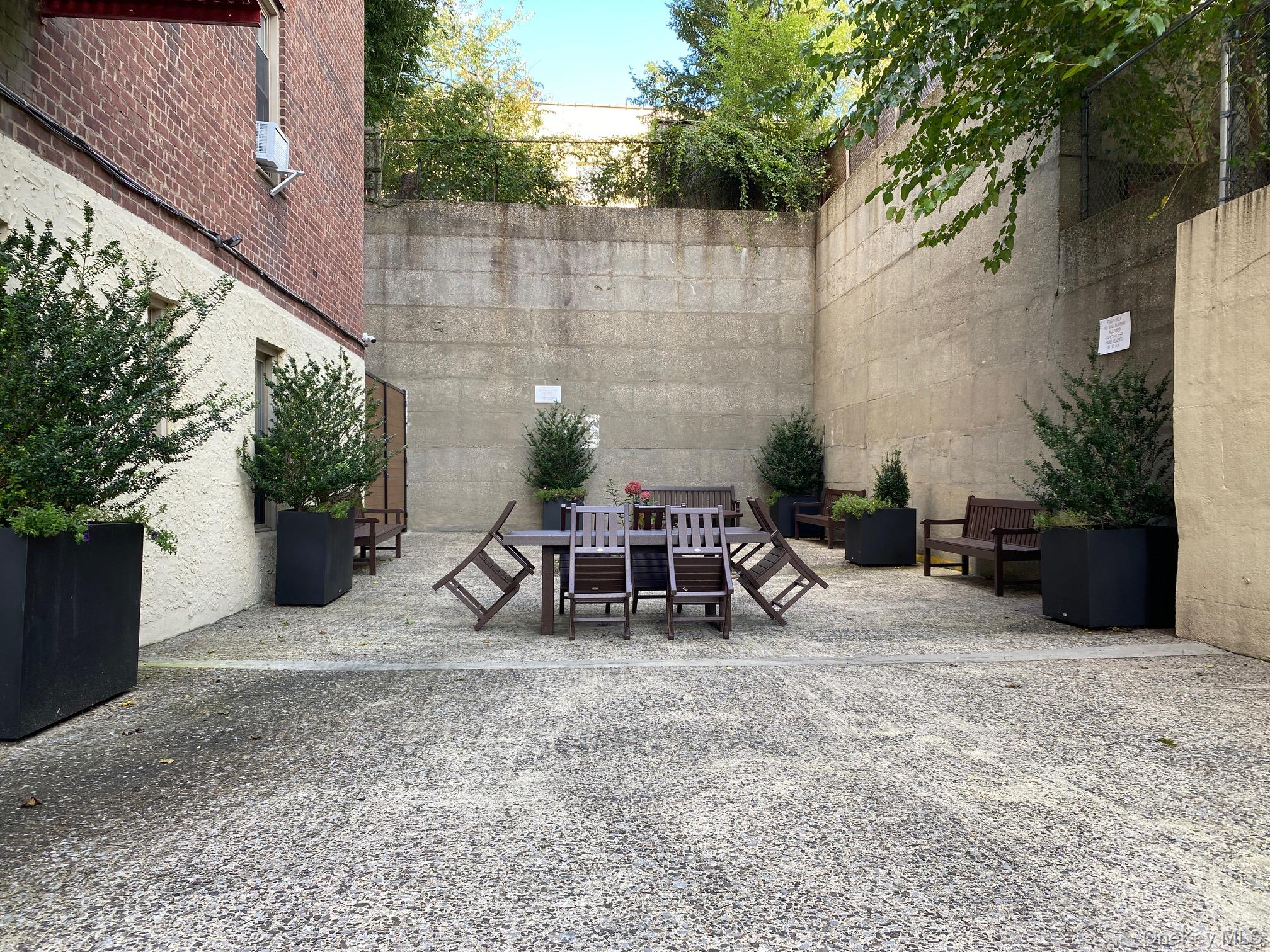 67-25 Clyde Street, Unit 1K photo 7