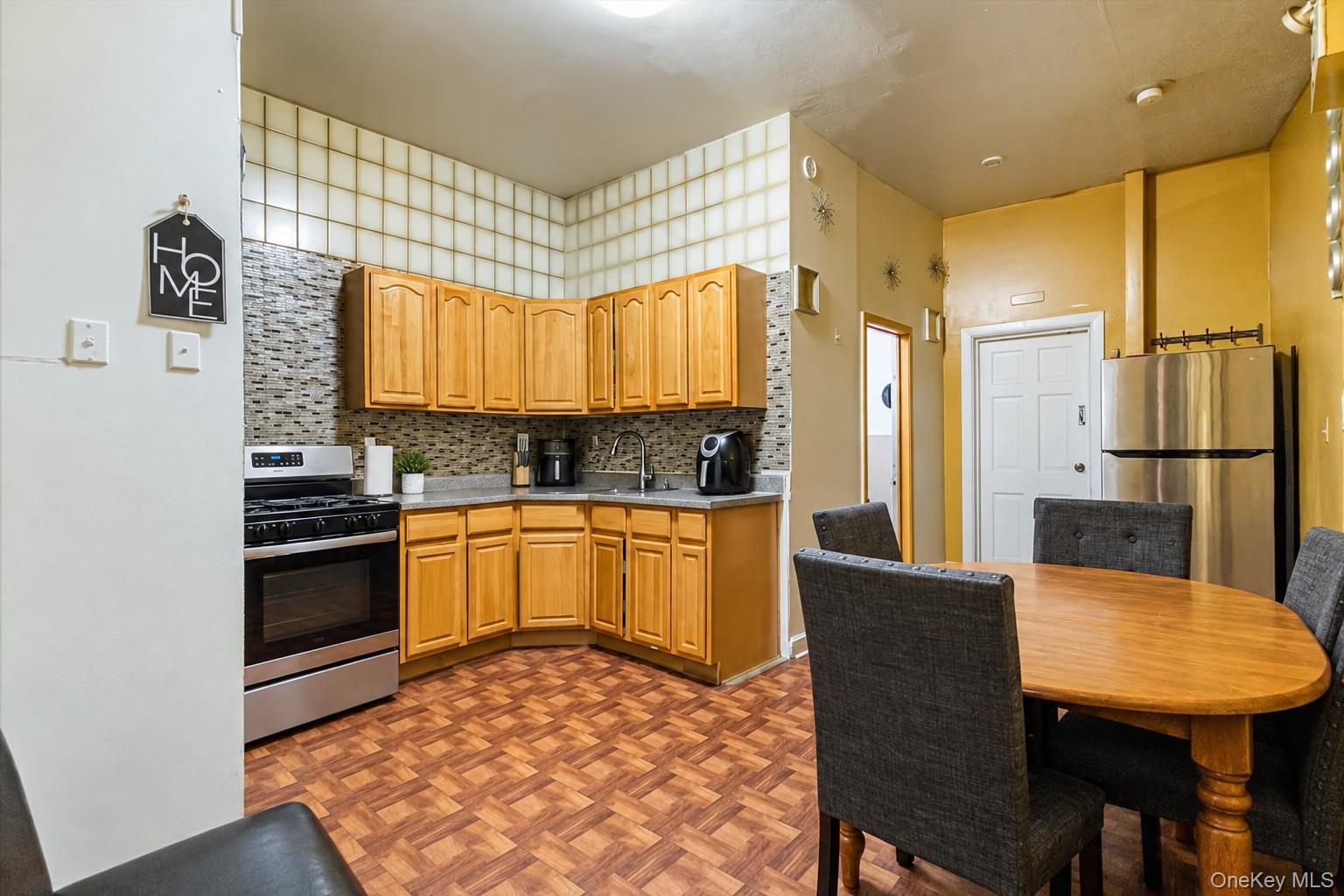 651 Central Avenue – For Sale photo 5