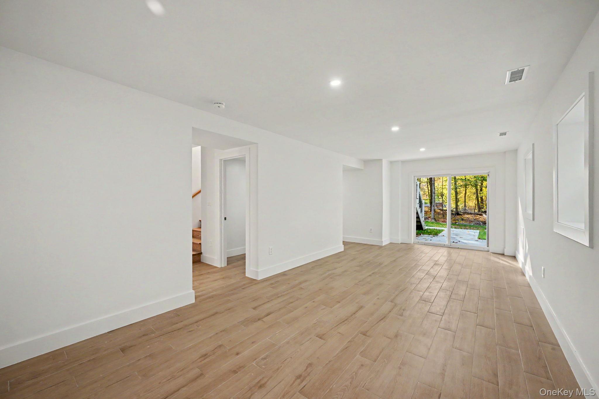 18 Laurel Road – For Sale photo 25