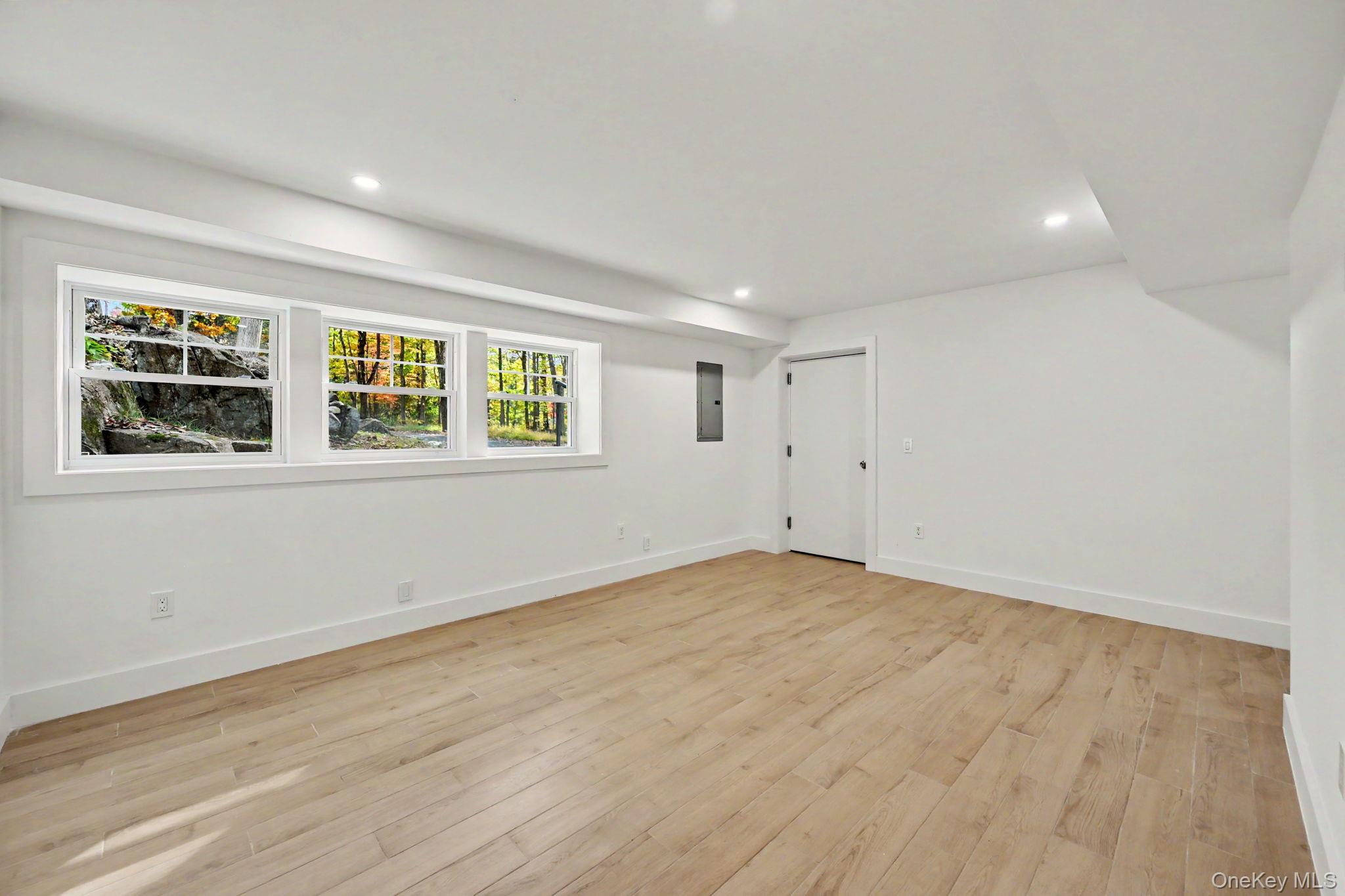 18 Laurel Road – For Sale photo 23
