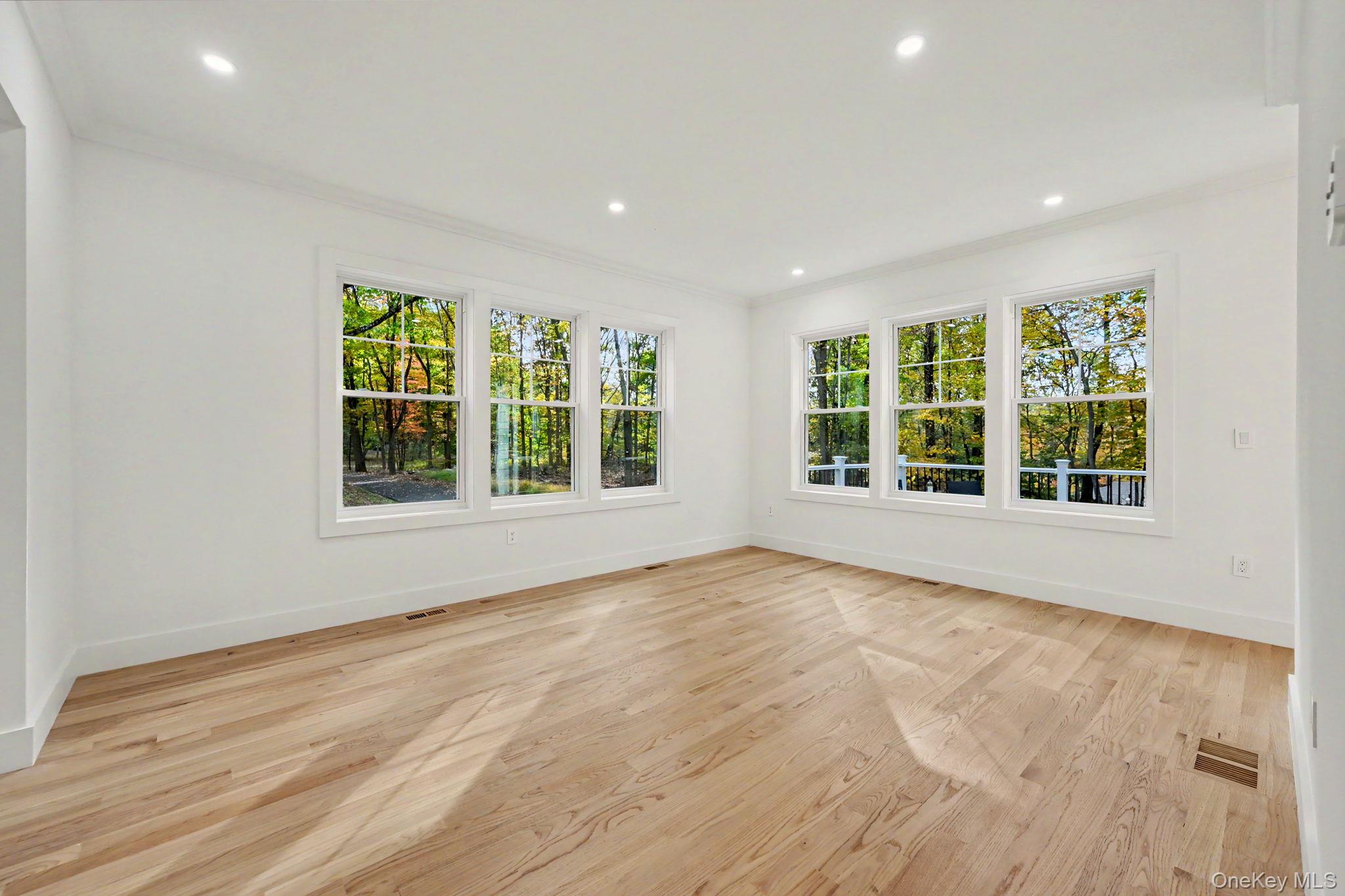 18 Laurel Road – For Sale photo 7